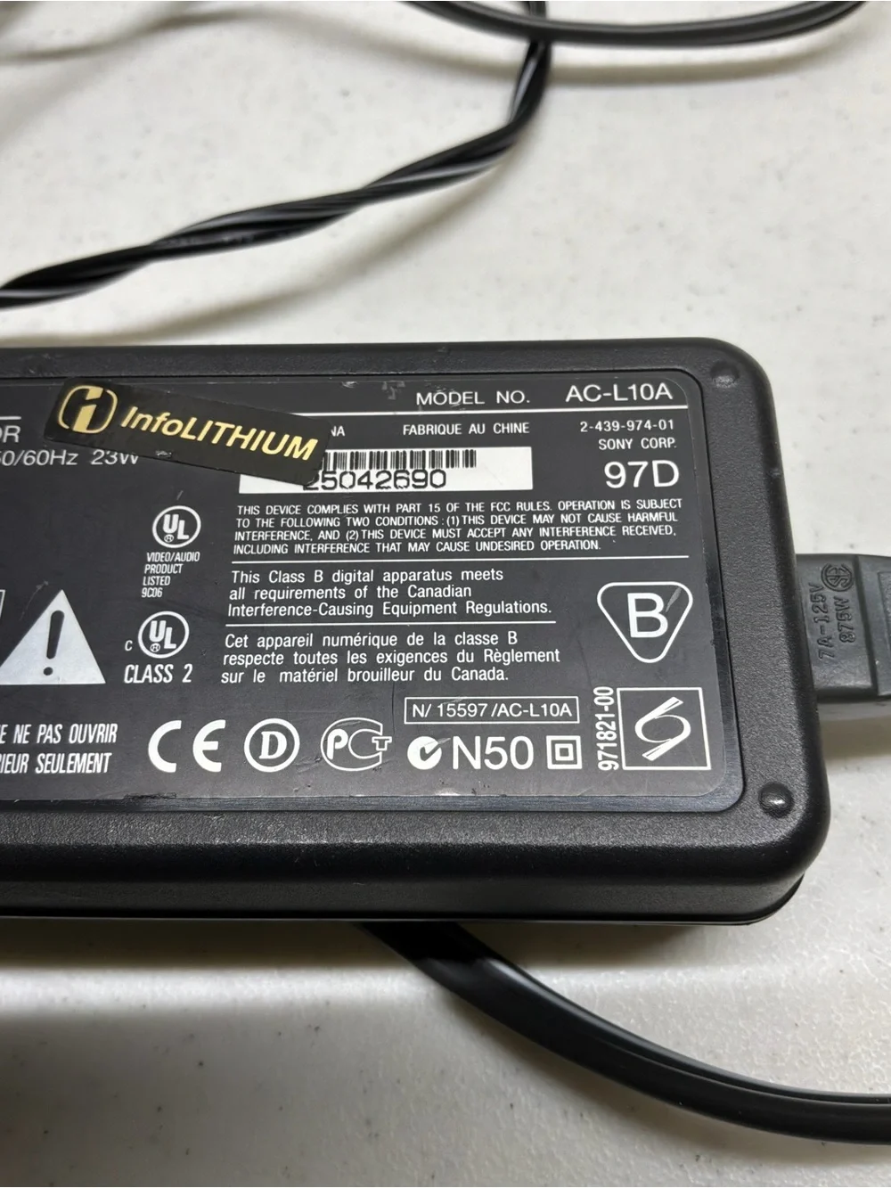 100% Original Sony AC Power Adapter Model No. AC- L 10A AC-L10A